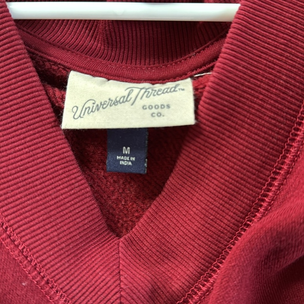universal thread maroon sweater - Picture 2 of 2